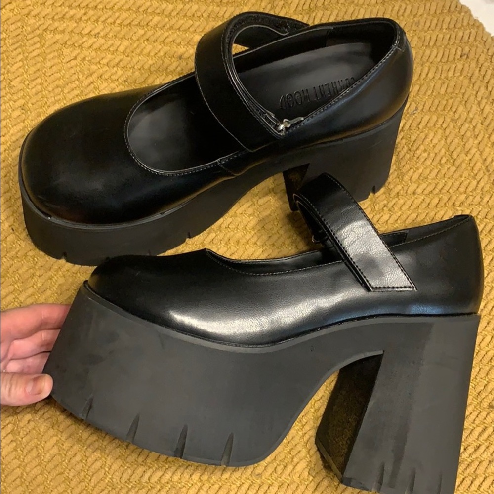 Dolls kill platform Mary janes